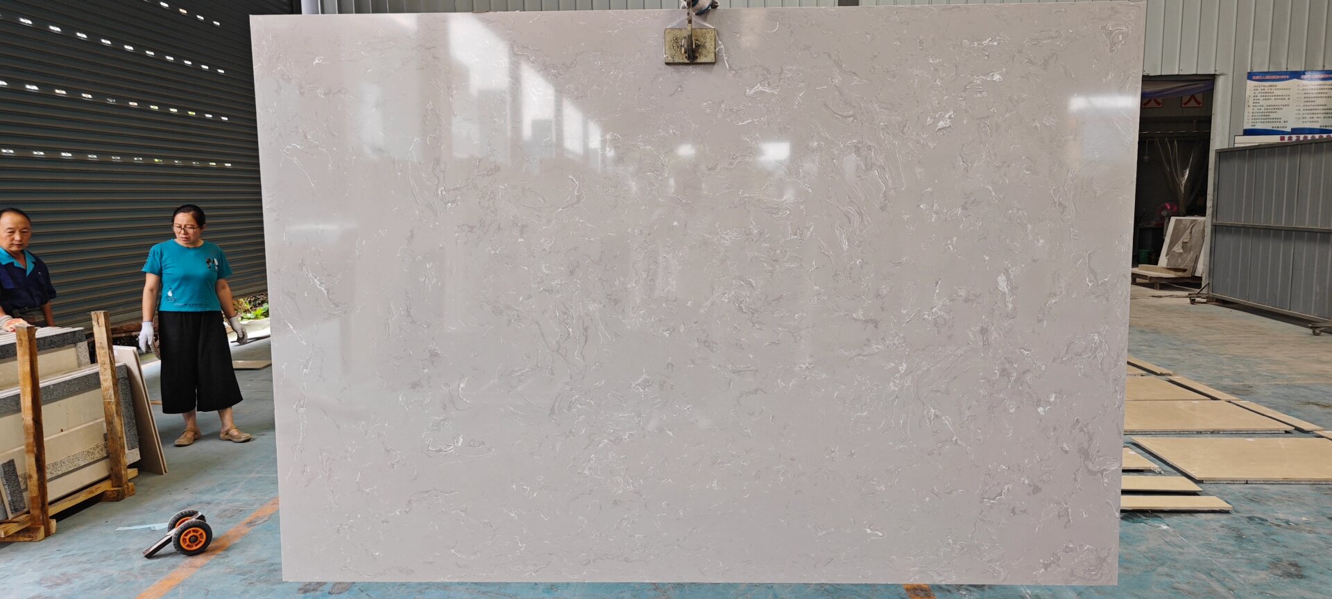 人造石、石英石與天然大理石批發的比較與選擇